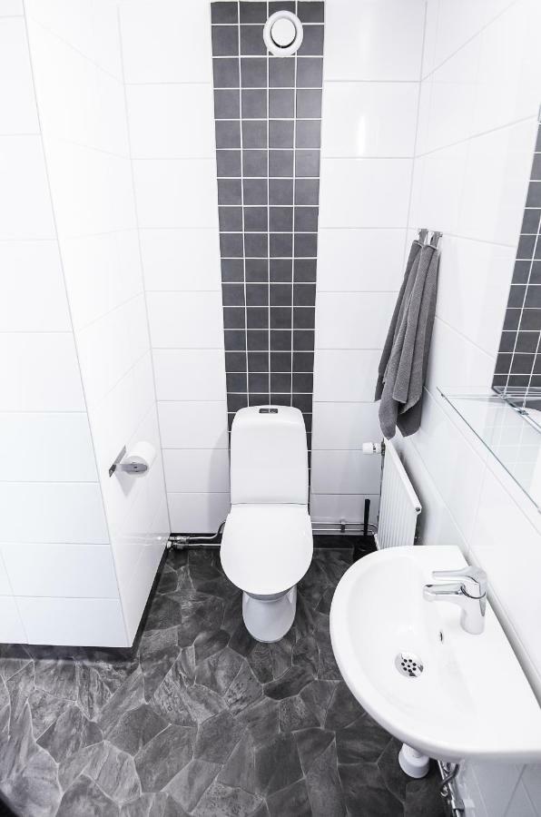 Karlskoga Folkhoegskola Vandrarhem Udden מראה חיצוני תמונה